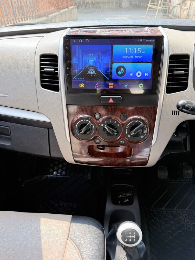 Second-hand 2015 Maruti Suzuki Wagon R LXI CNG for sale in Thane-10