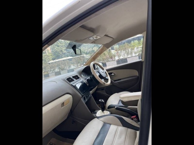 Second-hand 2013 Skoda Rapid 1.6 MPI Active for sale in New Delhi-3