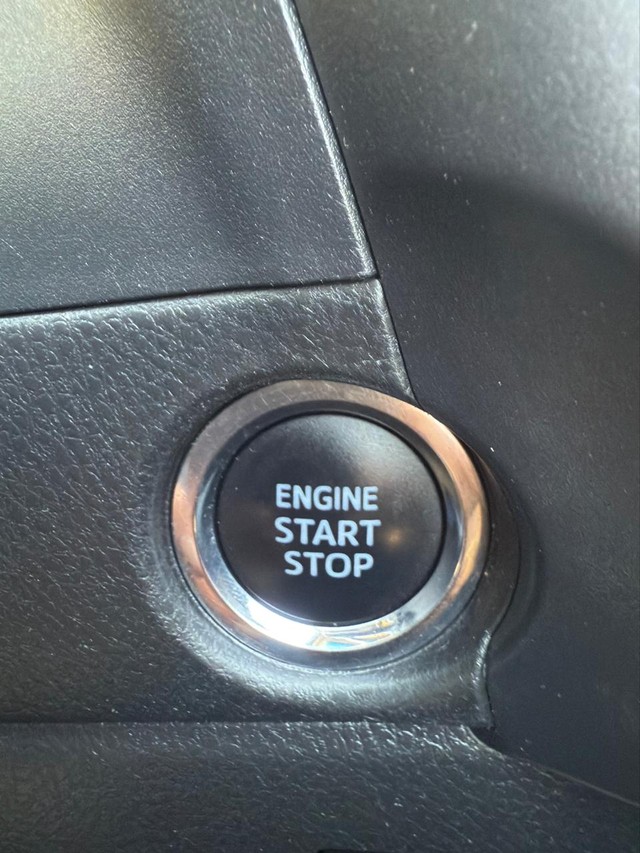 Second-hand 2018 Toyota Corolla Altis 1.8 VL CVT for sale in New Delhi-14