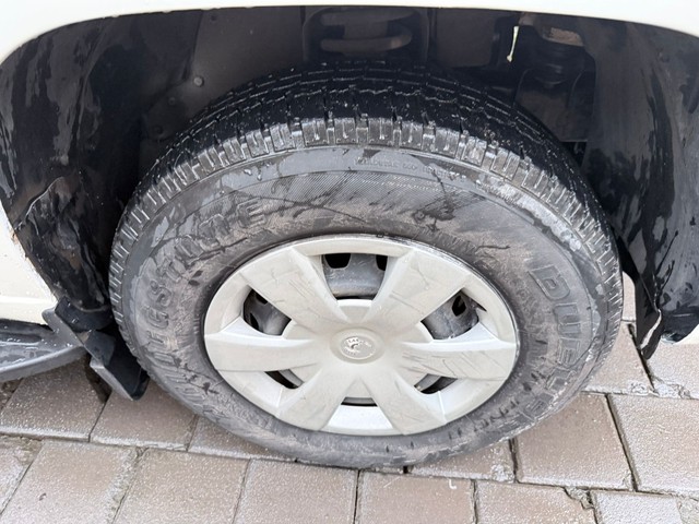 Second-hand 2015 Mahindra TUV 300 T6 for sale in Thane-6