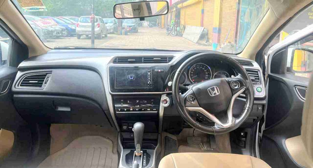 Second-hand 2019 Honda City i-VTEC CVT V for sale in Faridabad-8