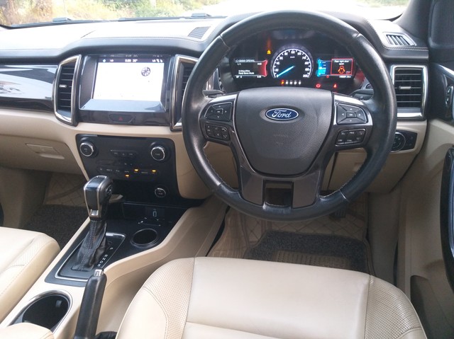 Second-hand 2020 Ford Endeavour Titanium Plus 4X2 for sale in Ludhiana-14