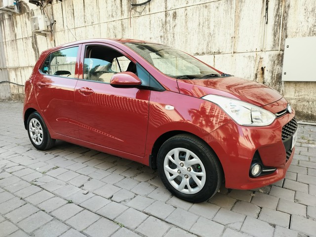 Hyundai Grand i10 Sportz Second-hand 2017 Hyundai Grand i10 Sportz for sale in Thane-6