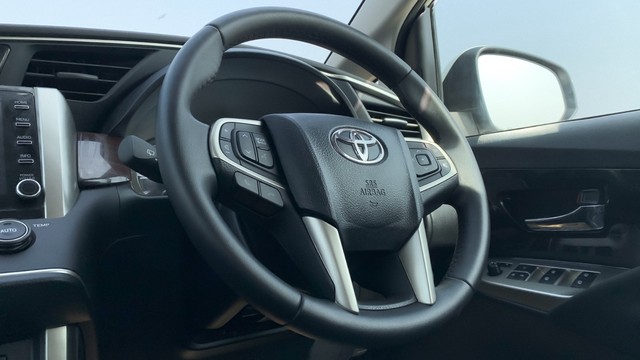 Second-hand 2021 Toyota Innova Crysta 2.4 VX 7 STR for sale in New Delhi-15