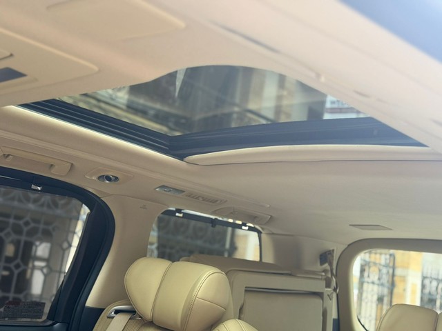 Second-hand 2020 Toyota Vellfire Executive Lounge BSVI for sale in New Delhi-14