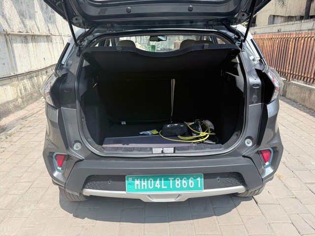 Second-hand 2023 Tata Nexon EV XZ Plus LUX for sale in Thane-11