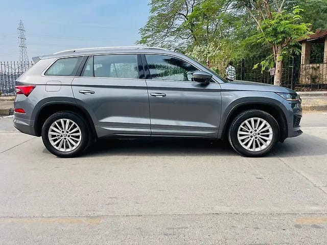 Second-hand 2022 Skoda Kodiaq L & K BSVI for sale in Mumbai-1