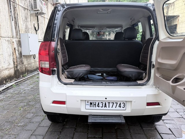 Second-hand 2015 Mahindra TUV 300 T6 for sale in Thane-12