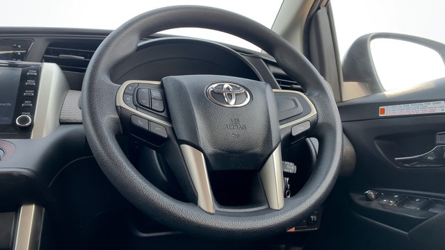 Second-hand 2022 Toyota Innova Crysta 2.4 GX 7 STR AT for sale in New Delhi-11