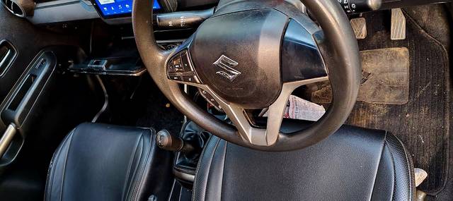 https://images10.gaadi.com/usedcar_image/TP1A.220624.014/original/8702bf14-f47f-4caf-8856-656d65a96702.jpg?imwidth=6402