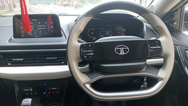 Second-hand 2024 Tata Curvv Creative S Diesel for sale in Sahibabad-16