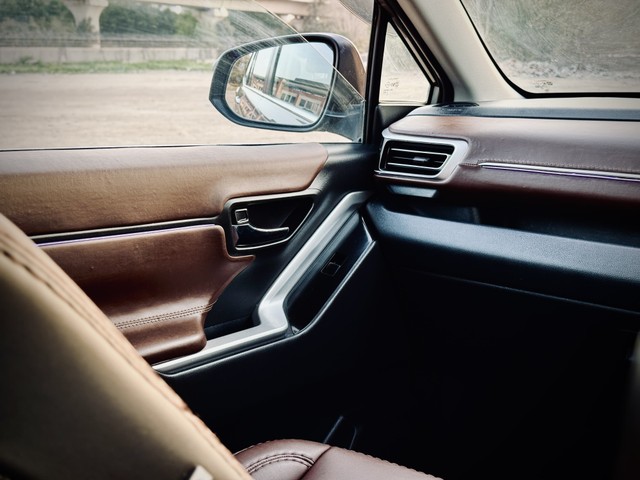 Second-hand 2025 Toyota Innova Hycross GX 7STR for sale in New Delhi-10