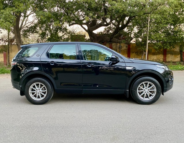 Second-hand 2016 Land Rover Discovery Sport TD4 HSE 7S for sale in New Delhi-1