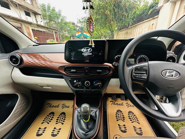 Second-hand 2021 Hyundai Aura S CNG for sale in Lucknow-8