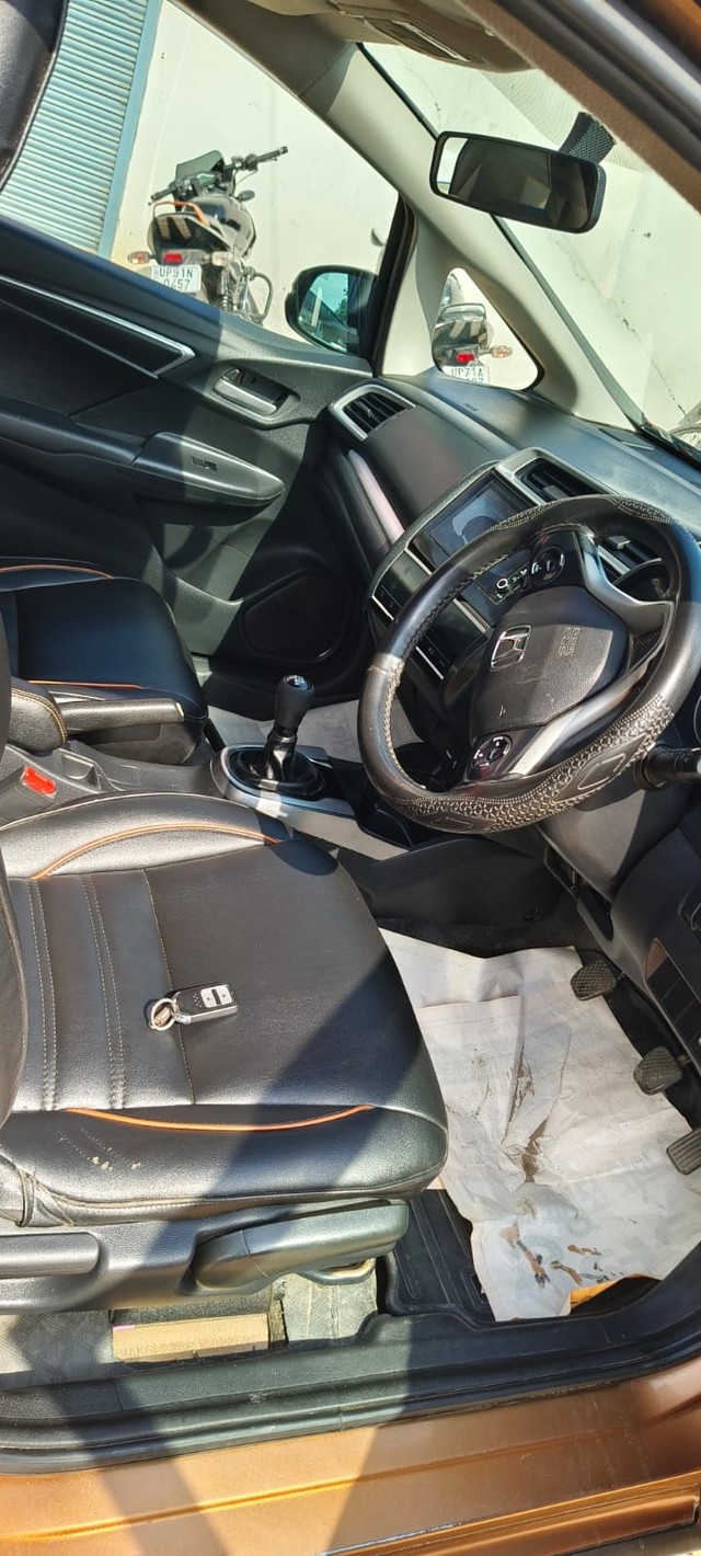 Second-hand 2018 Honda WR-V i-DTEC VX for sale in Fatehpur-6