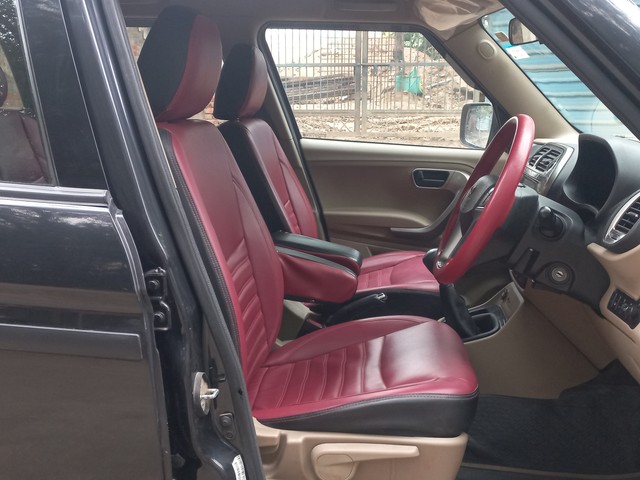 Second-hand 2023 Mahindra Bolero Neo N10 R BSVI for sale in New Delhi-12