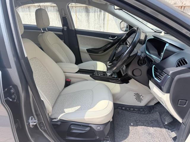 Second-hand 2023 Tata Nexon EV XZ Plus LUX for sale in Thane-6