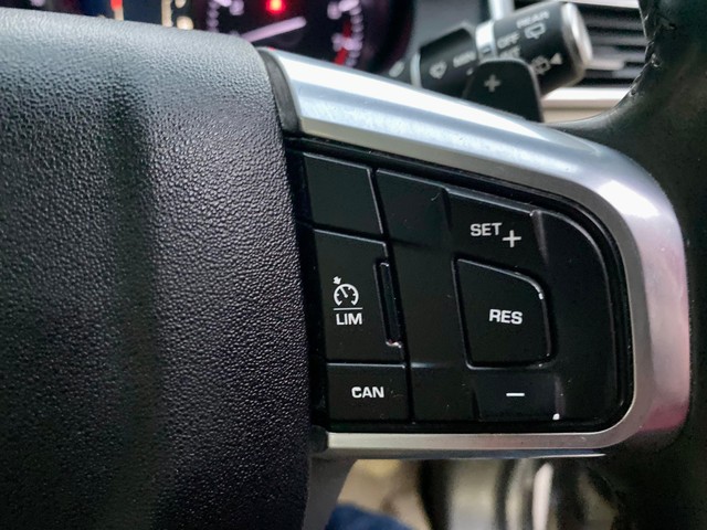 Second-hand 2016 Land Rover Discovery Sport TD4 HSE 7S for sale in New Delhi-16