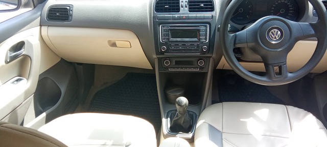 Second-hand 2014 Volkswagen Vento IPL II Petrol Highline AT for sale in Noida-10