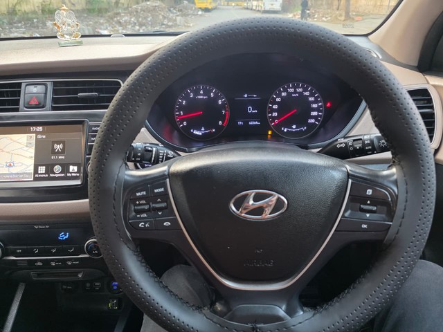 Second-hand 2018 Hyundai i20 Petrol Asta Option for sale in New Delhi-6