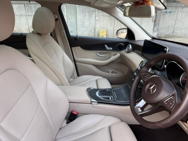Mercedes-Benz GLC Progressive 220d Second-hand 2018 Mercedes-Benz GLC Progressive 220d for sale in New Delhi-5