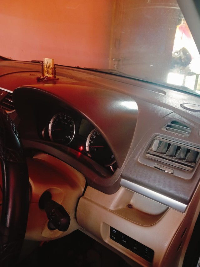 Second-hand 2016 Maruti Ertiga BSIV VXI for sale in Lucknow-1