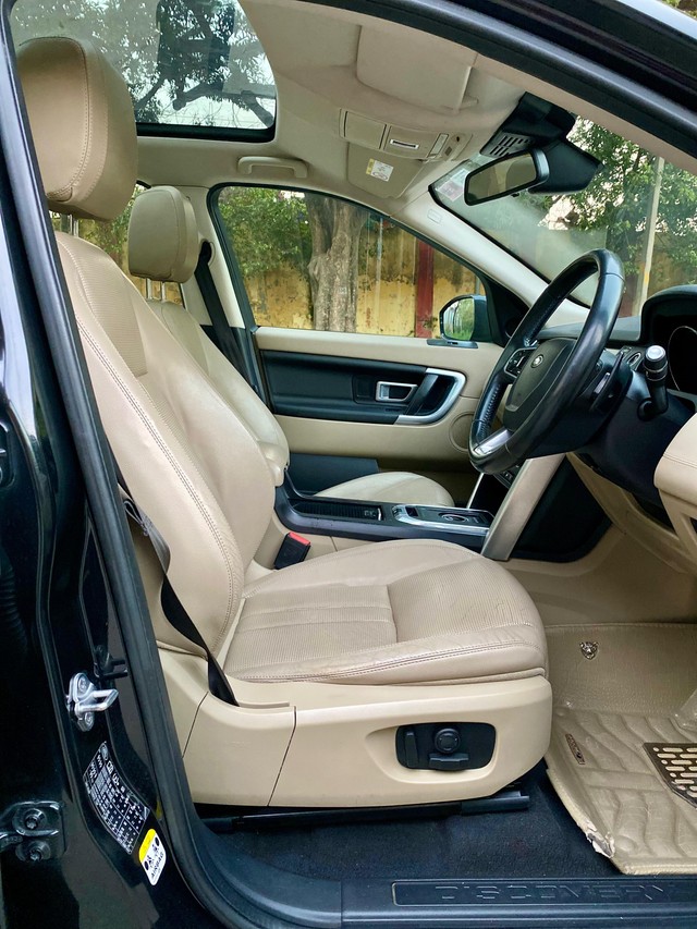 Second-hand 2016 Land Rover Discovery Sport TD4 HSE 7S for sale in New Delhi-10