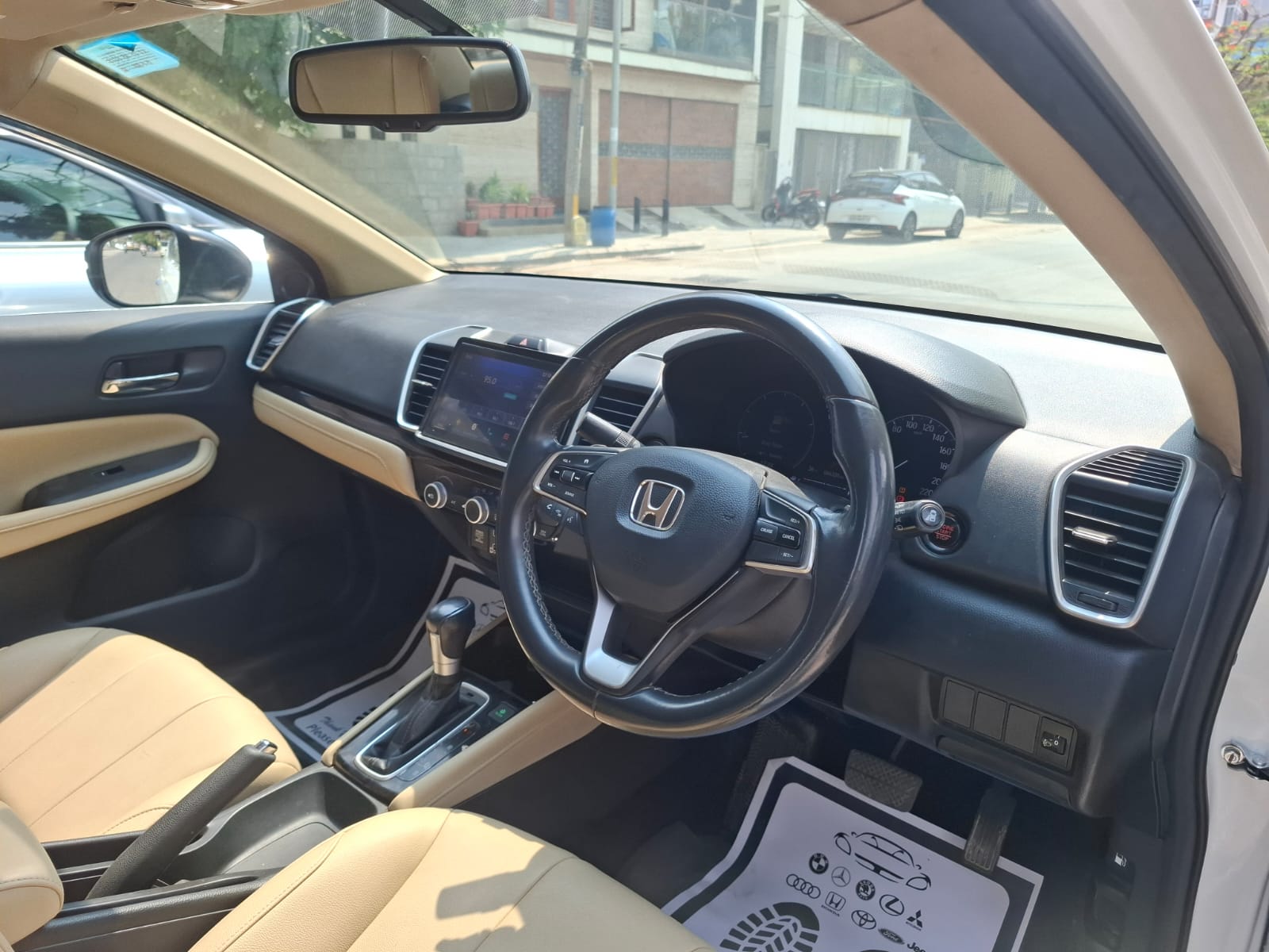 Buy Used Honda City ZX CVT of 2020 model @ 9,95,000 INR in
