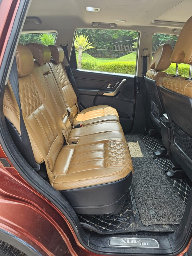 Second-hand 2019 Mahindra XUV500 W11 FWD Diesel for sale in New Delhi-12