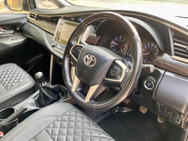 Toyota Innova Crysta 2.4 VX MT 8S BSIV Second-hand 2018 Toyota Innova Crysta 2.4 VX MT 8S BSIV for sale in New Delhi-9