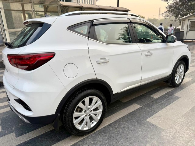 Second-hand 2023 MG Astor Super MT for sale in New Delhi-8