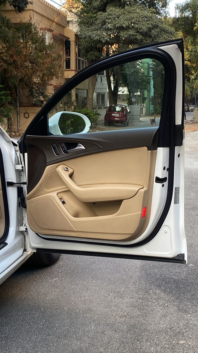 Second-hand 2015 Audi A6 35 TDI Technology for sale in Bangalore-16