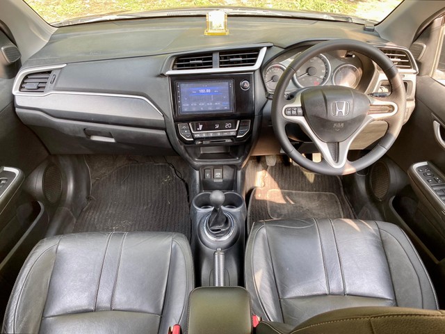 Honda BR-V i-VTEC VX MT Second-hand 2017 Honda BR-V i-VTEC VX MT for sale in New Delhi-12