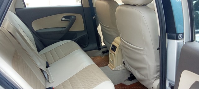 Volkswagen Vento IPL II Petrol Highline Second-hand 2011 Volkswagen Vento IPL II Petrol Highline for sale in Noida-7