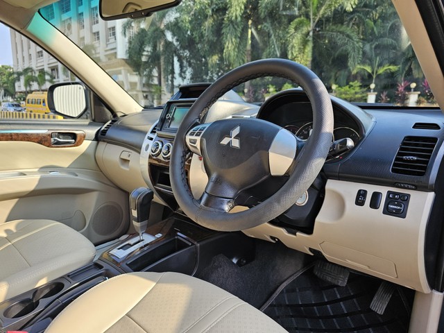 Mitsubishi Pajero Sport 4X2 AT Second-hand 2015 Mitsubishi Pajero Sport 4X2 AT for sale in Mumbai-6