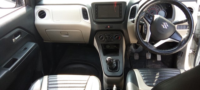 Second-hand 2019 Maruti Wagon R ZXI 1.2 for sale in Noida-9