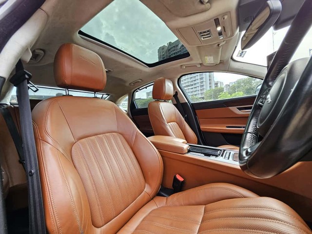 Second-hand 2017 Jaguar XF 2.0 Diesel Portfolio for sale in Mumbai-21
