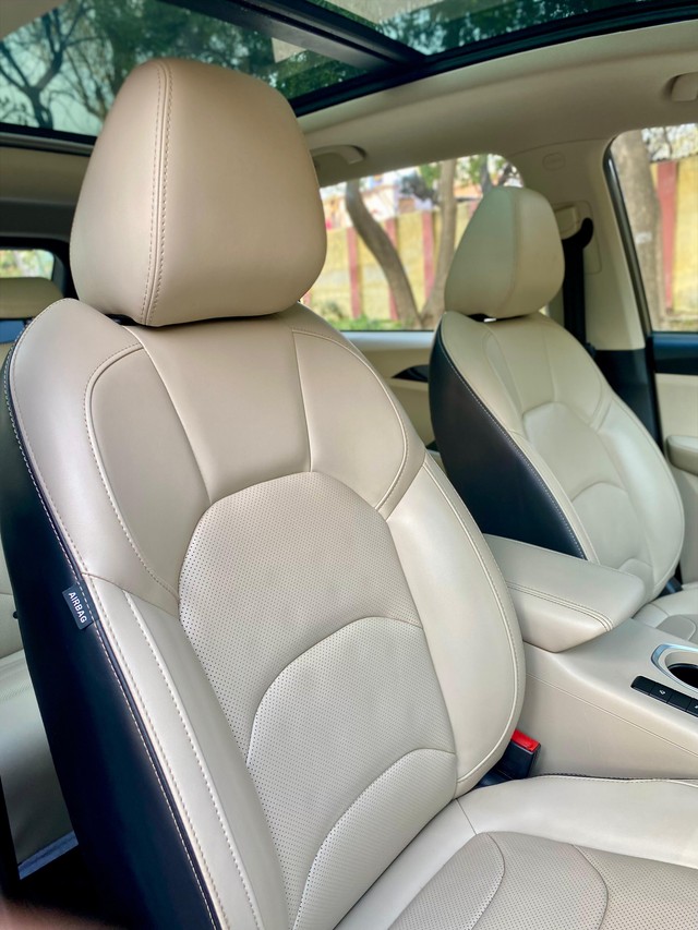 Second-hand 2021 MG Hector Sharp DCT for sale in New Delhi-16