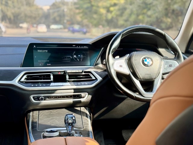 Second-hand 2021 BMW X7 xDrive30d DPE Signature for sale in New Delhi-9