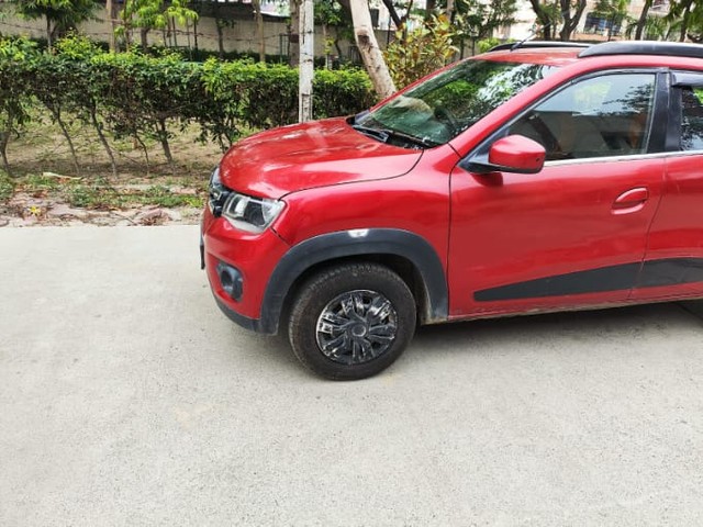 Second-hand 2017 Renault KWID 1.0 RXL for sale in Noida-3