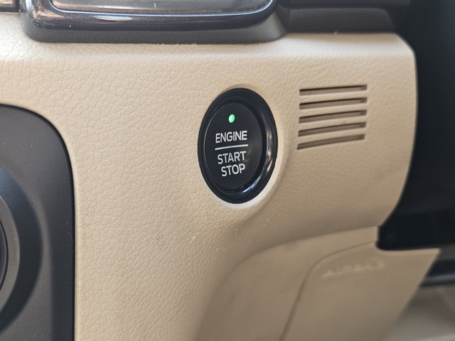 Second-hand 2019 Ford Endeavour 2.2 Titanium AT 4X2 for sale in Mumbai-22