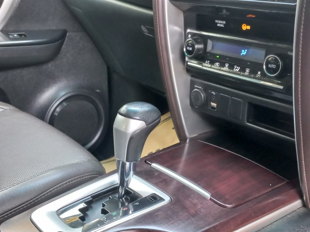 Second-hand 2019 Toyota Fortuner 2.8 2WD AT BSIV for sale in New Delhi-15