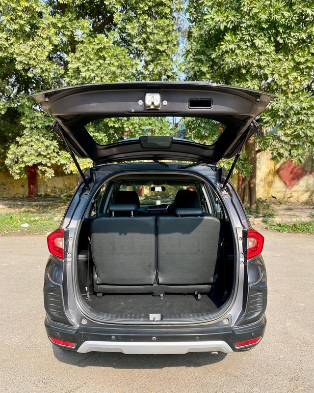 Honda BR-V i-VTEC VX MT Second-hand 2017 Honda BR-V i-VTEC VX MT for sale in New Delhi-16