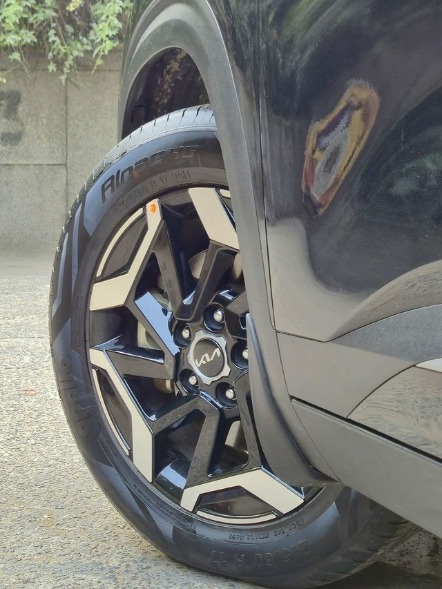 Second-hand 2023 Kia Seltos HTX IVT for sale in New Delhi-14