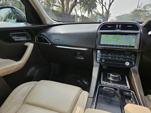Second-hand 2019 Jaguar F-Pace Prestige 2.0 AWD for sale in Mumbai-22