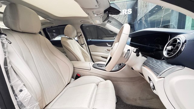 Second-hand 2022 Mercedes-Benz E-Class Expression E 200 for sale in Chennai-6