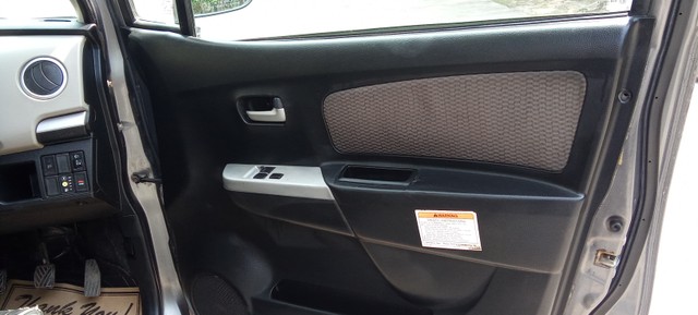 Second-hand 2013 Maruti Wagon R VXI BS IV for sale in Noida-9