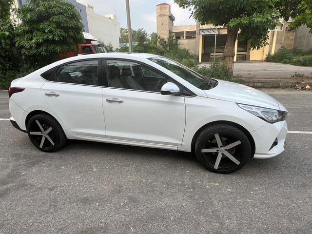 Second-hand 2021 Hyundai Verna SX Opt AT Diesel for sale in Ludhiana-4