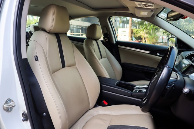 Second-hand 2019 Honda Civic ZX BSIV for sale in New Delhi-8