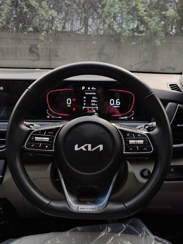 Second-hand 2023 Kia Seltos HTX IVT for sale in New Delhi-11